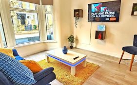 Stratford City - Luxe House With Garden